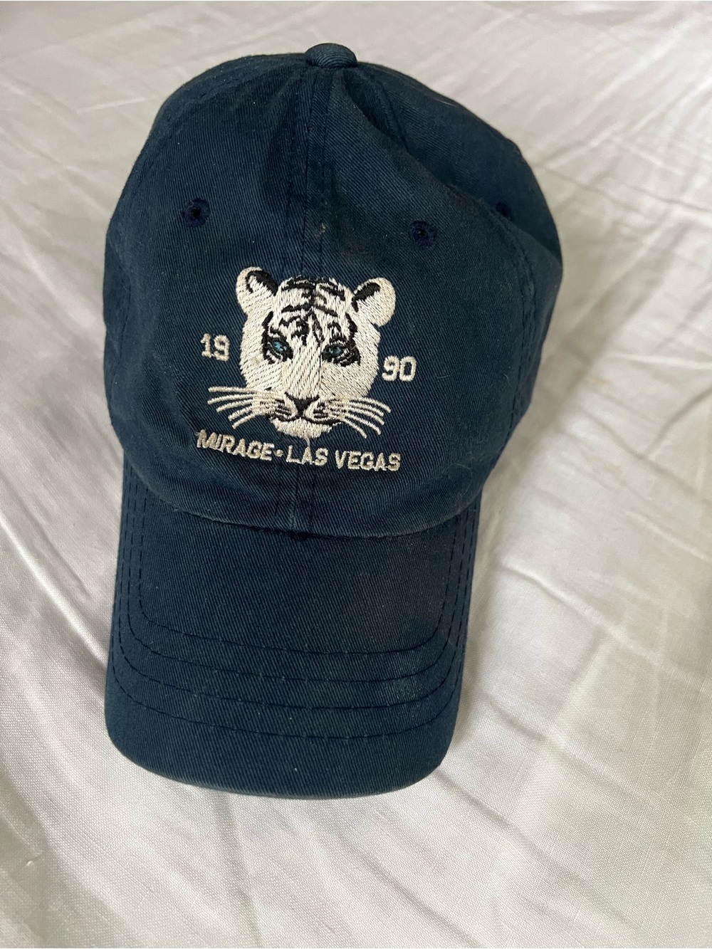 Vintage 1990s Mirage Las Vegas Tiger Navy Baseball Cap